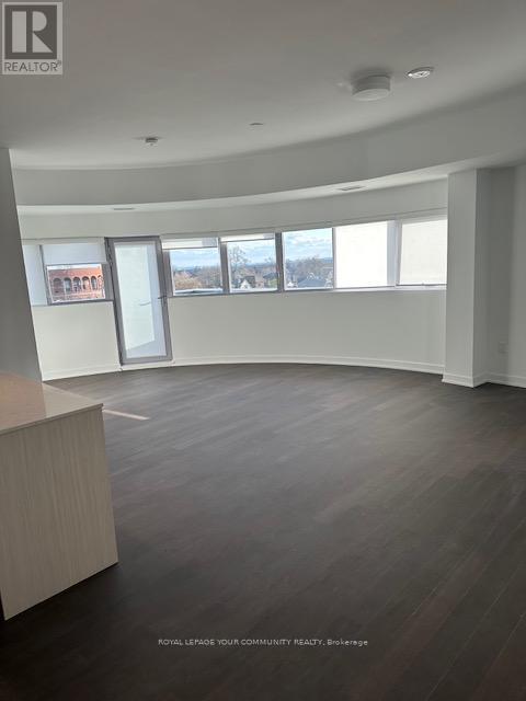 Photo 2 of 707 2433 Dufferin Street, Toronto ON