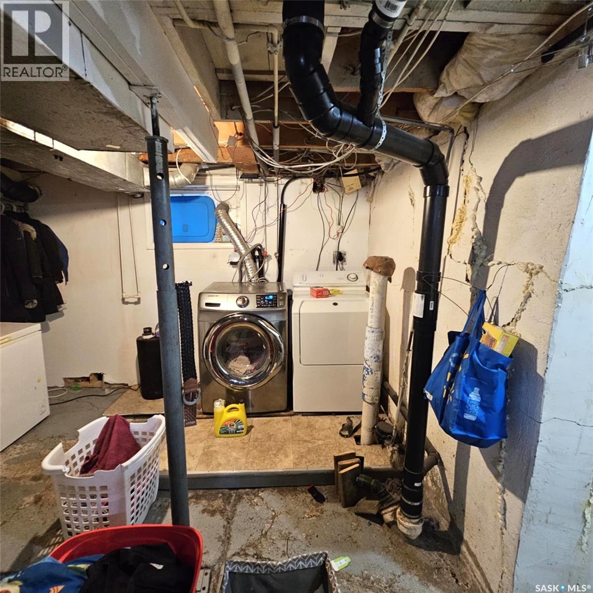Photo 3 of 1261 Atkinson Street, Regina SK