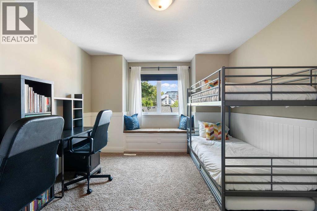 Photo 18 of 1914 Broadview Road Nw, Calgary AB