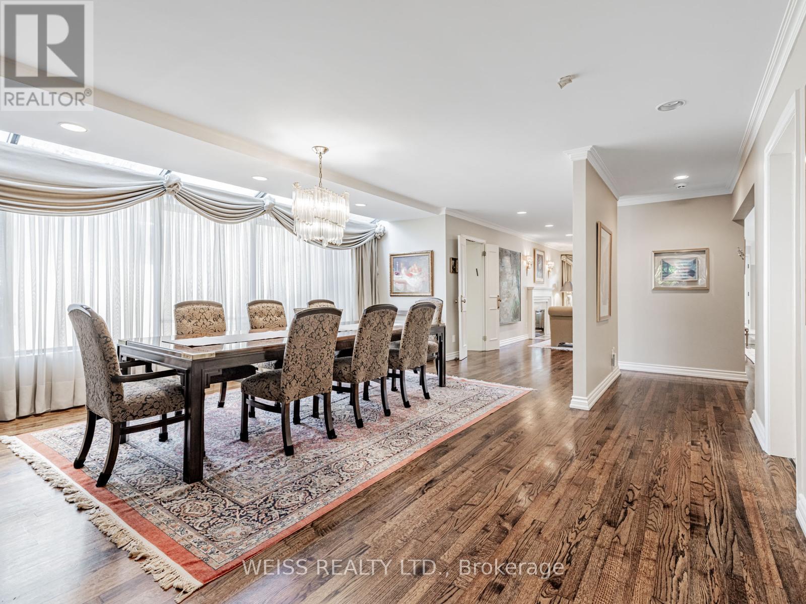 Photo 13 of 14 Northmount Avenue, Toronto ON