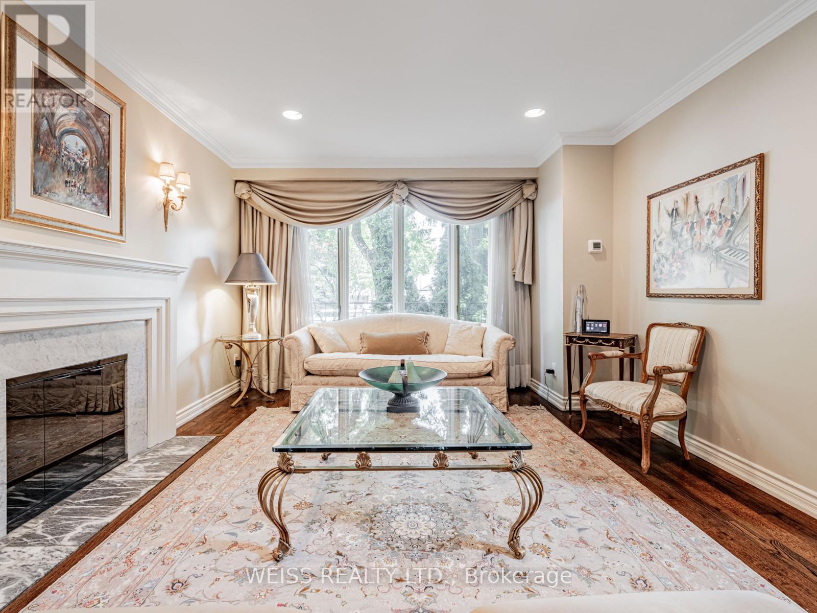 Photo 8 of 14 Northmount Avenue, Toronto ON
