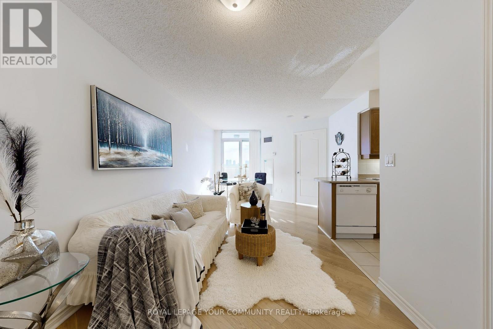 Photo 10 of 1014 2 Rean Drive, Toronto ON