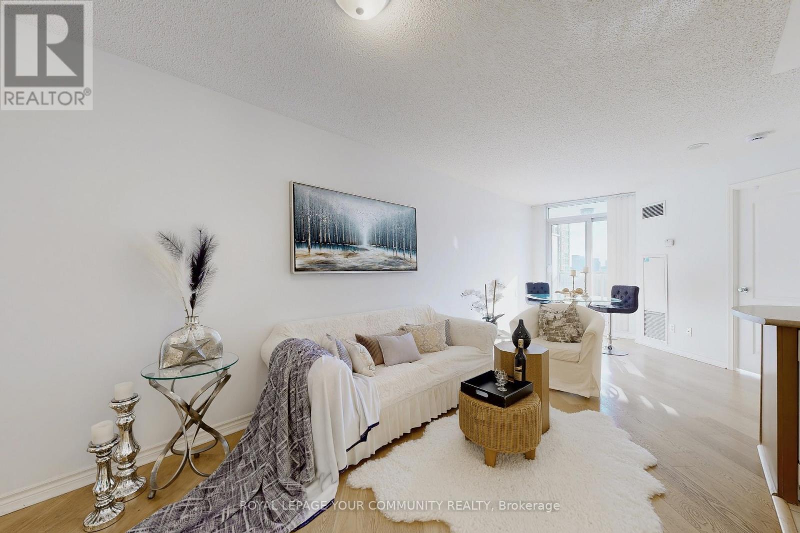Photo 11 of 1014 2 Rean Drive, Toronto ON