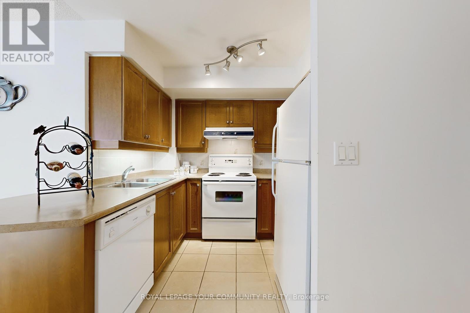 Photo 15 of 1014 2 Rean Drive, Toronto ON