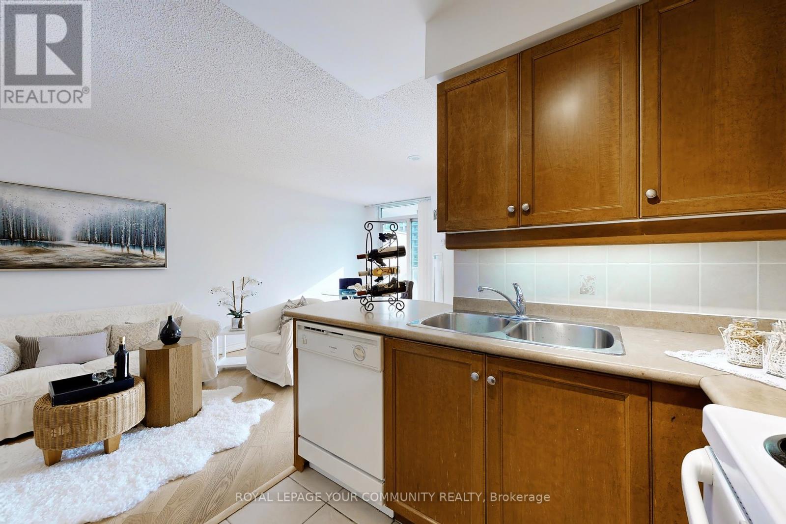 Photo 17 of 1014 2 Rean Drive, Toronto ON