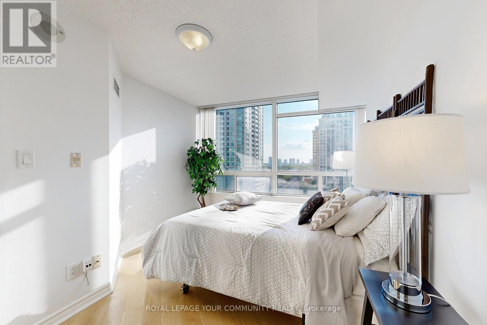 Photo 24 of 1014 2 Rean Drive, Toronto ON