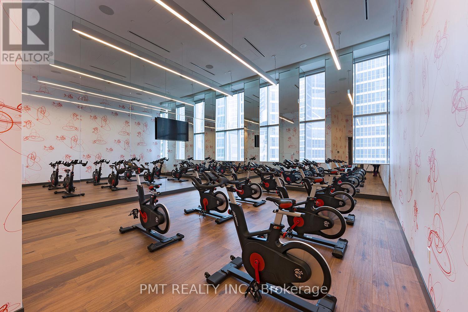 Photo 18 of 5403 10 York Street, Toronto ON