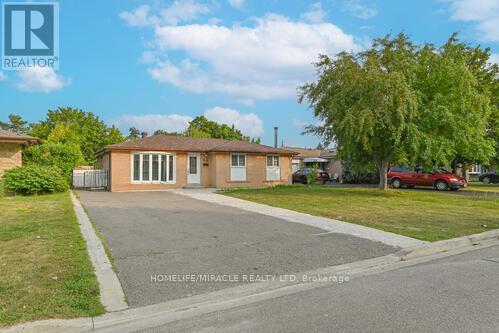 Photo 9 of 6 Beechwood Crescent, Brampton ON