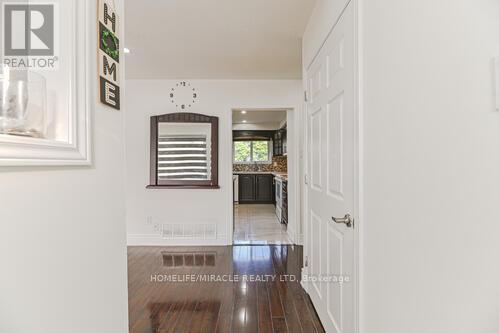 Photo 16 of 6 Beechwood Crescent, Brampton ON
