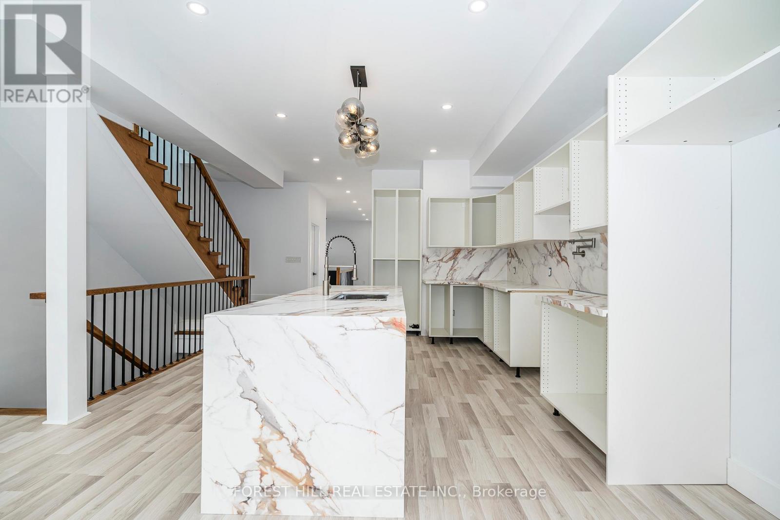 Photo 36 of 19 Simpson Avenue, Toronto ON