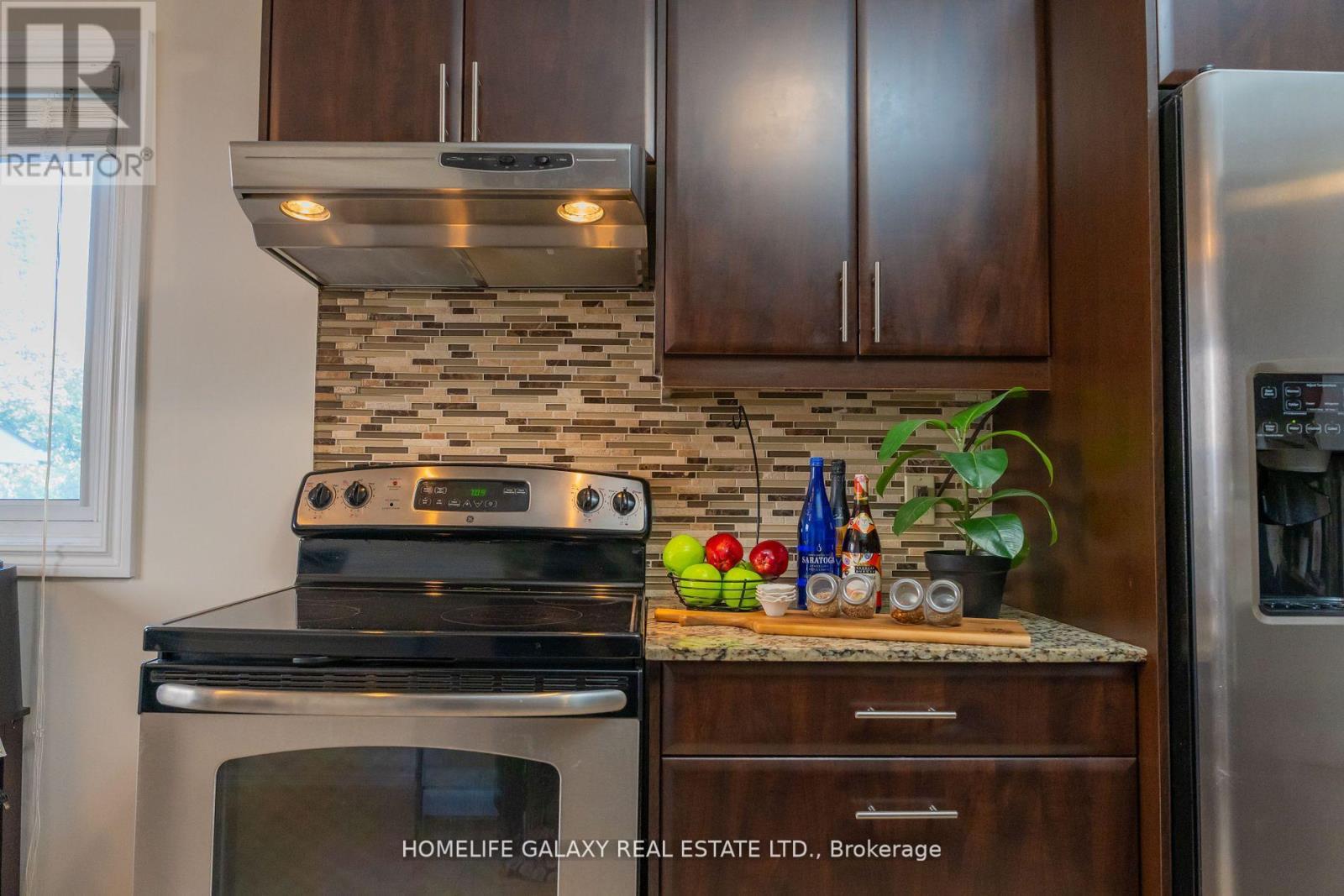 Photo 25 of 1471 Fieldlight Boulevard, Pickering ON