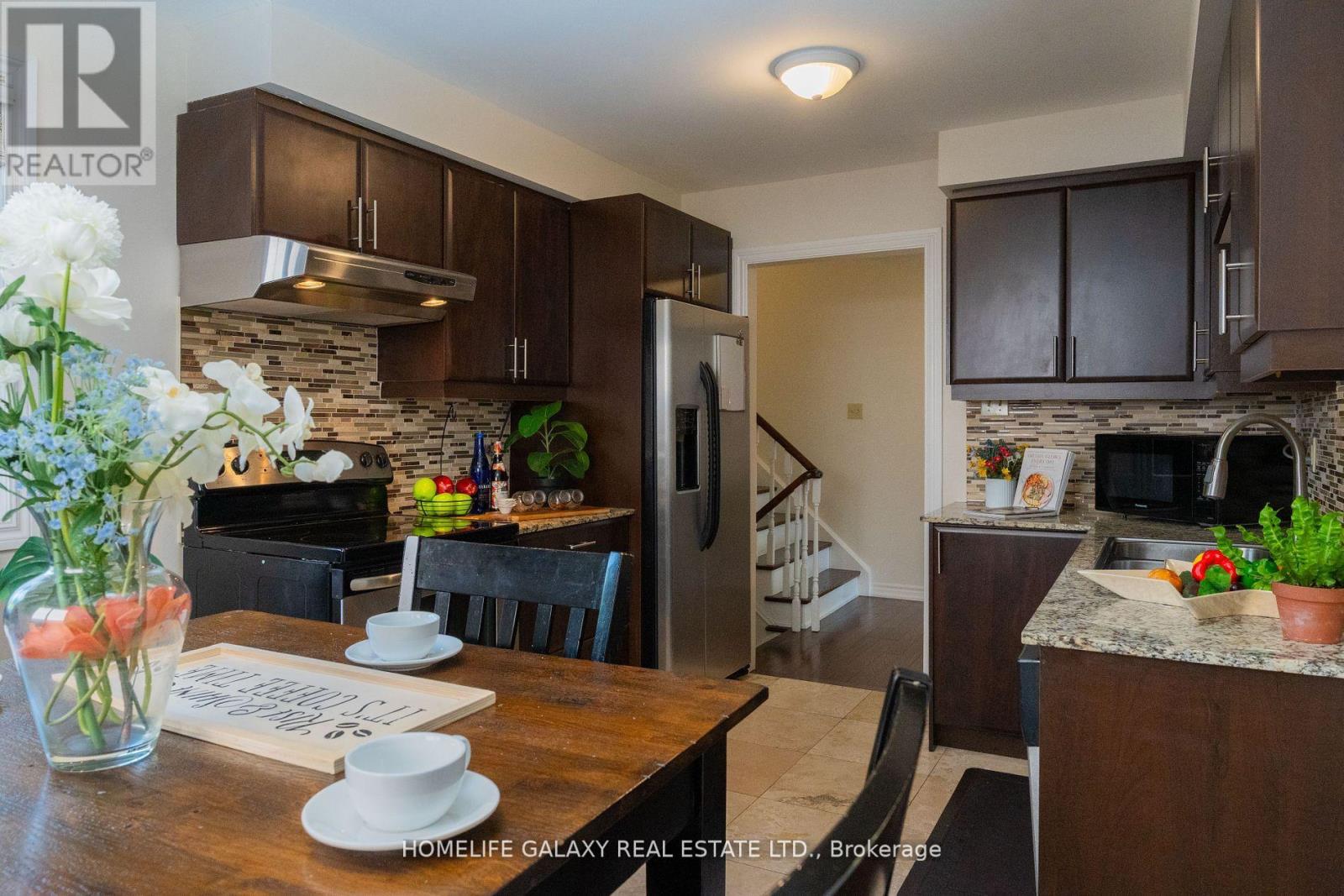 Photo 14 of 1471 Fieldlight Boulevard, Pickering ON