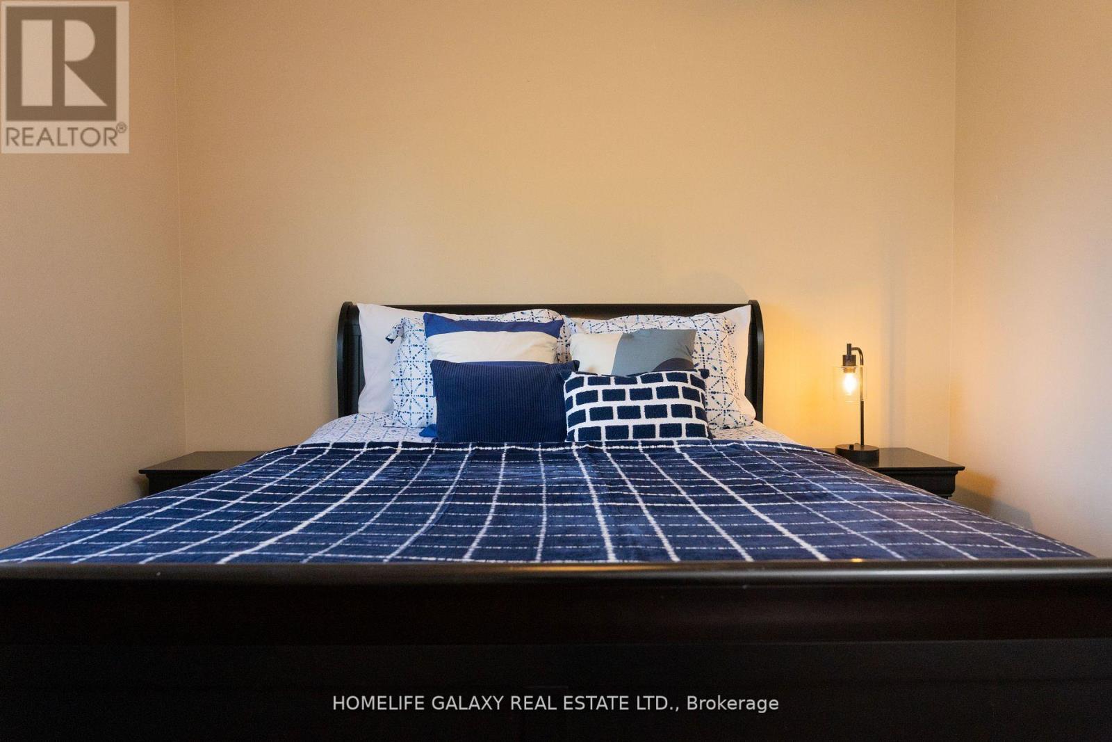 Photo 32 of 1471 Fieldlight Boulevard, Pickering ON