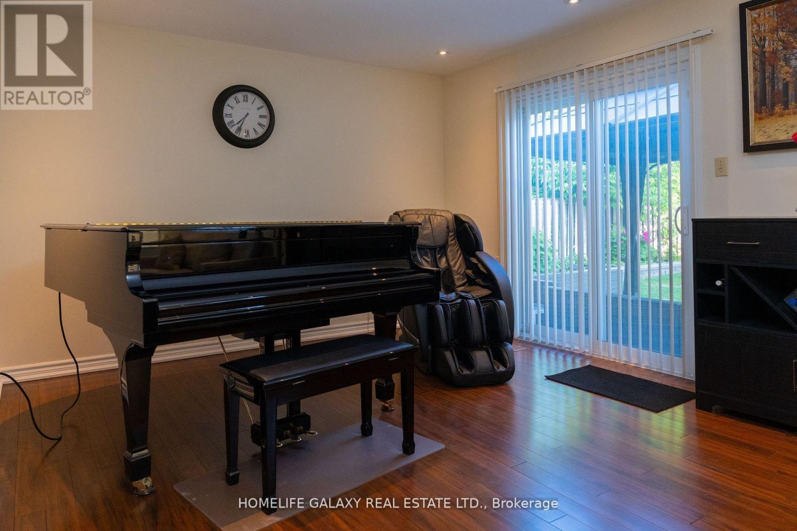 Photo 1 of 1471 Fieldlight Boulevard, Pickering ON