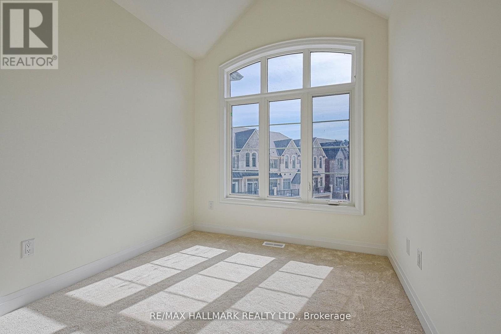 Photo 35 of 28 Gardeners Lane, Markham ON