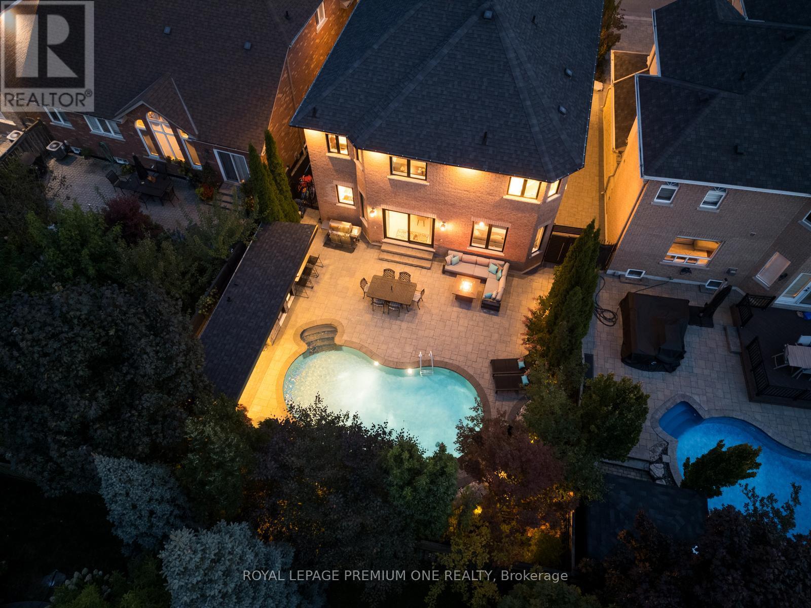 Photo 6 of 28 Johnswood Crescent, Vaughan ON