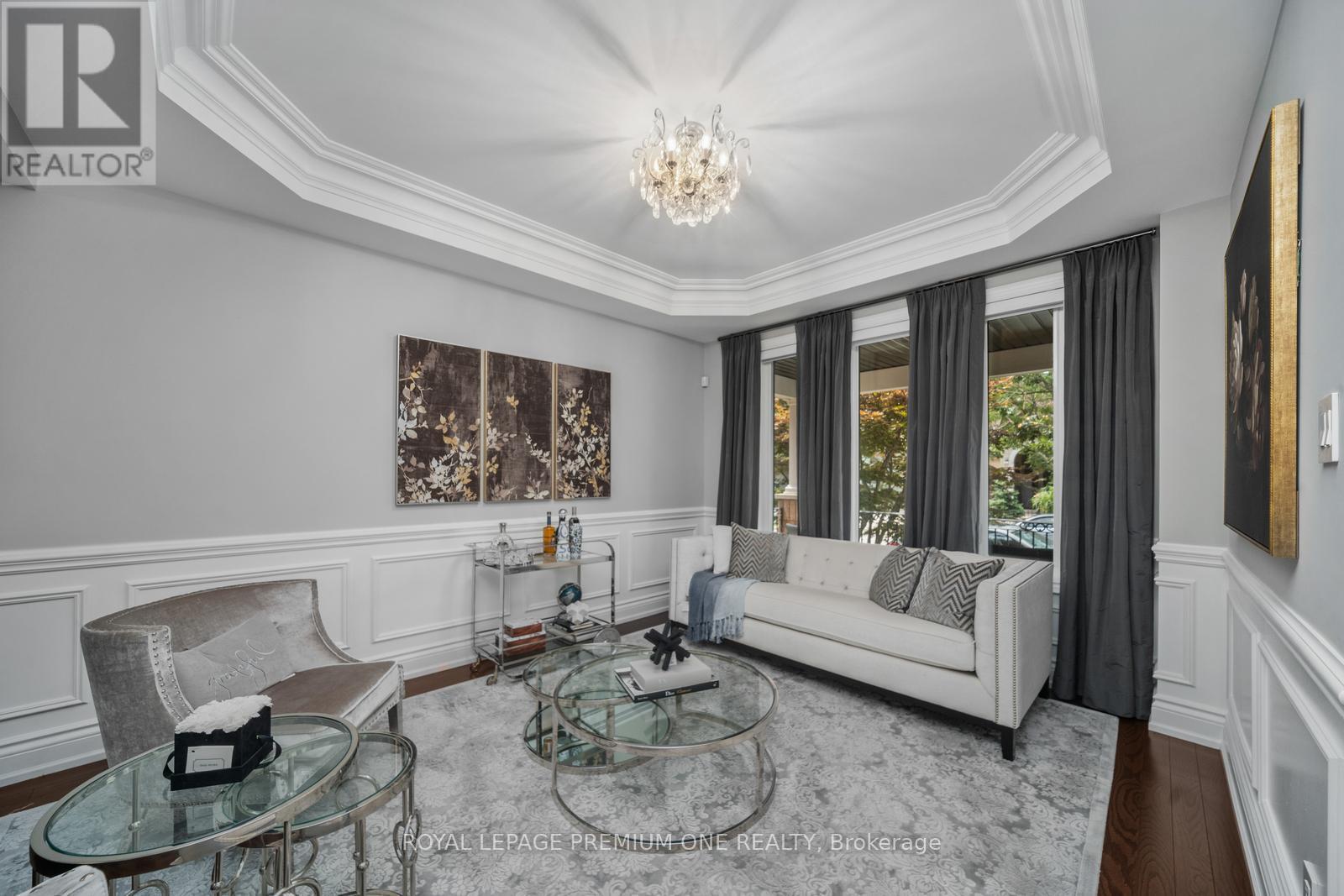 Photo 45 of 28 Johnswood Crescent, Vaughan ON