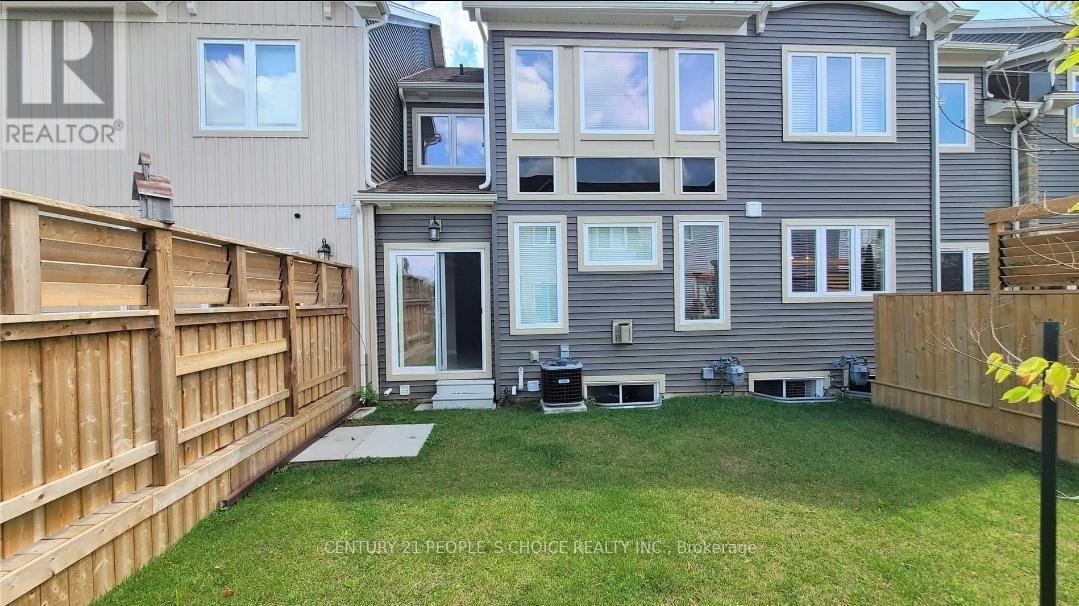 Photo 7 of 5 Gregory Avenue, Collingwood ON