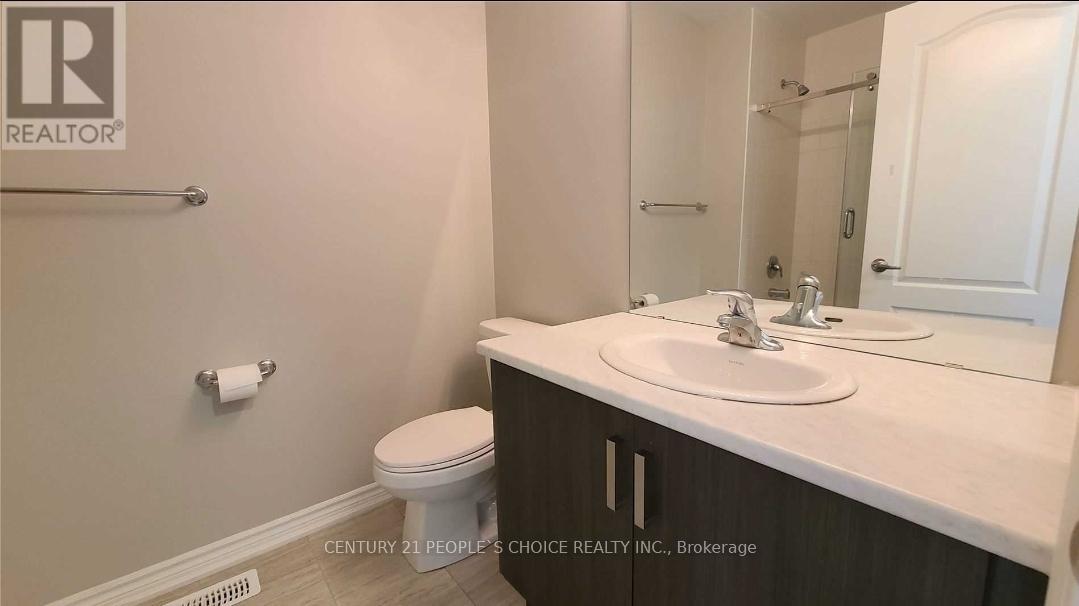 Photo 2 of 5 Gregory Avenue, Collingwood ON