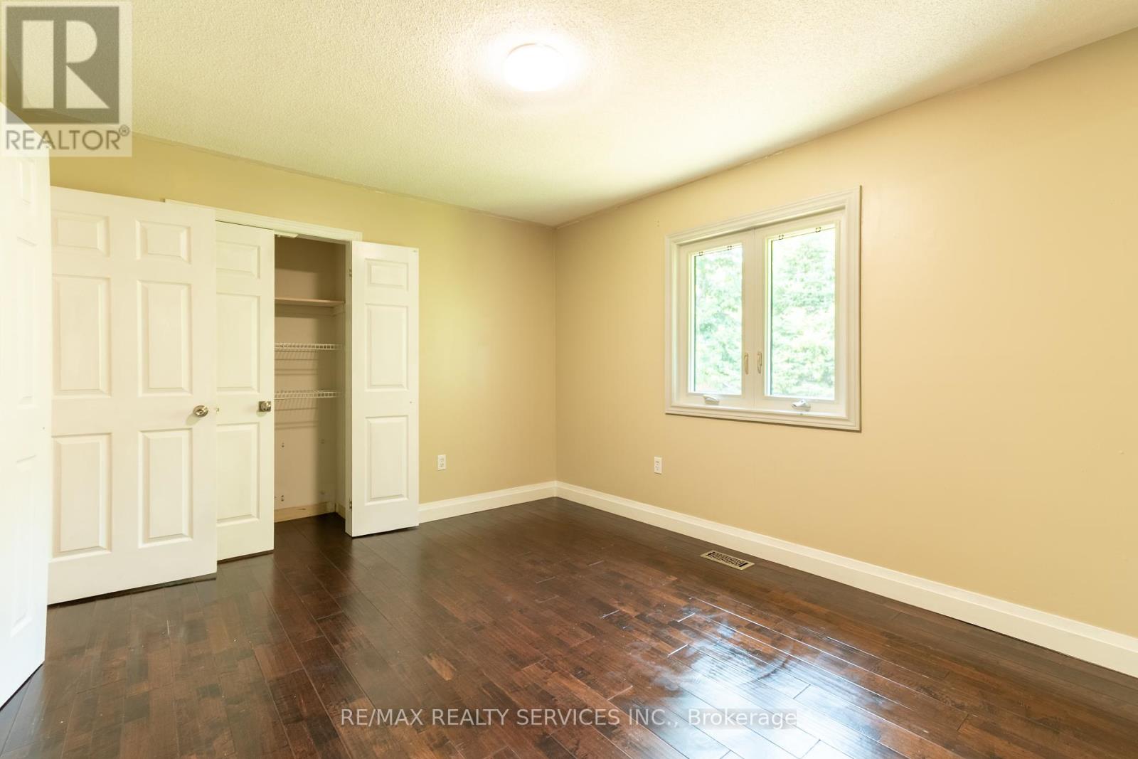 Photo 20 of 22 Oshaughnessy Crescent, Barrie ON