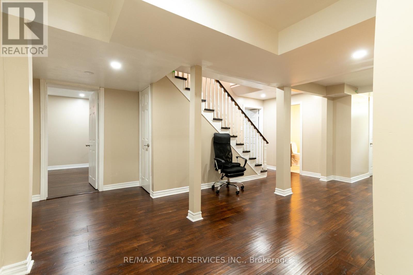 Photo 27 of 22 Oshaughnessy Crescent, Barrie ON