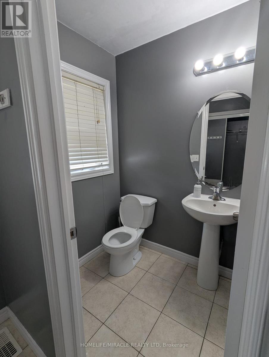 Photo 11 of 71 800 West Ridge Boulevard, Orillia ON