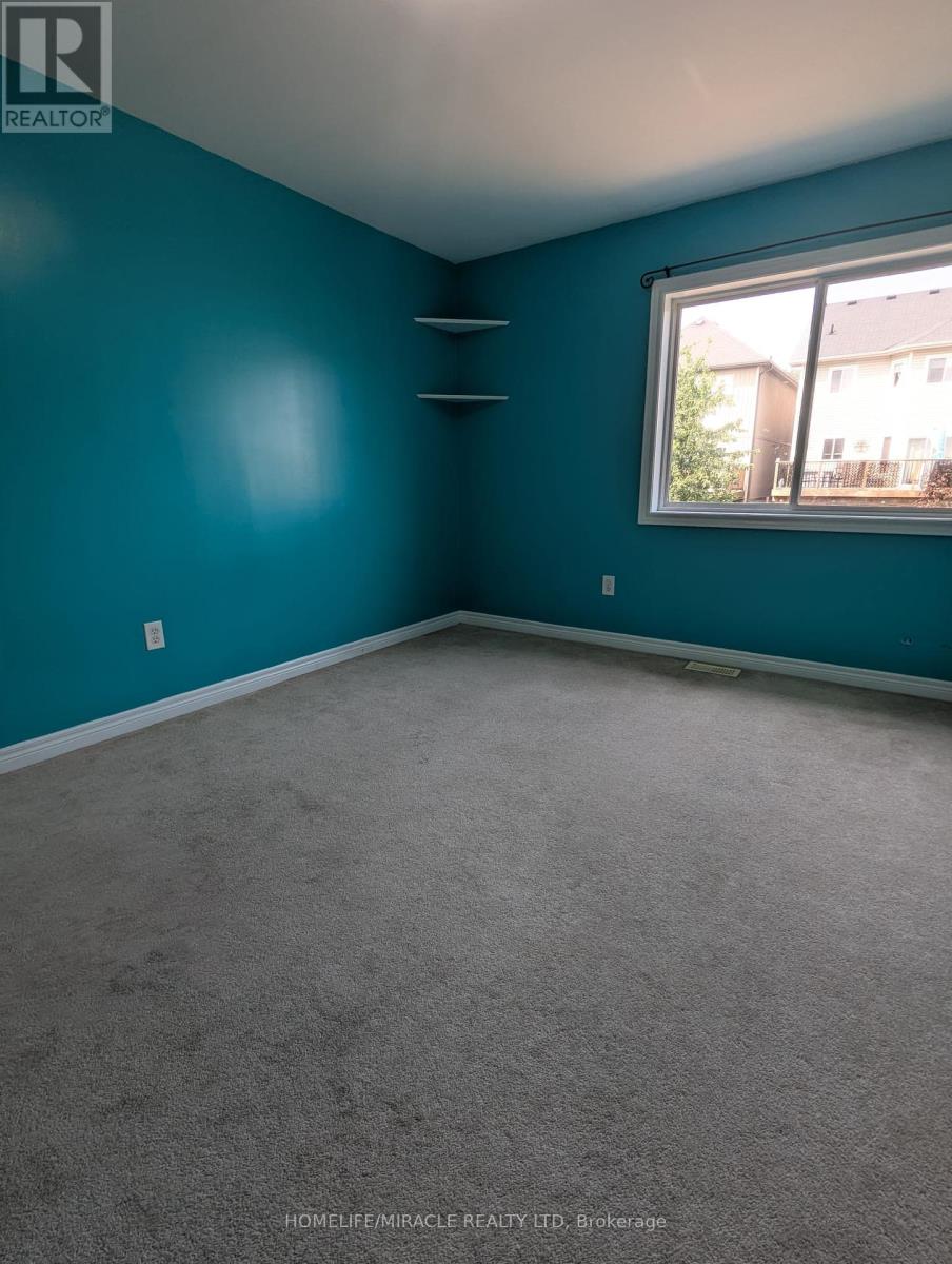 Photo 13 of 71 800 West Ridge Boulevard, Orillia ON