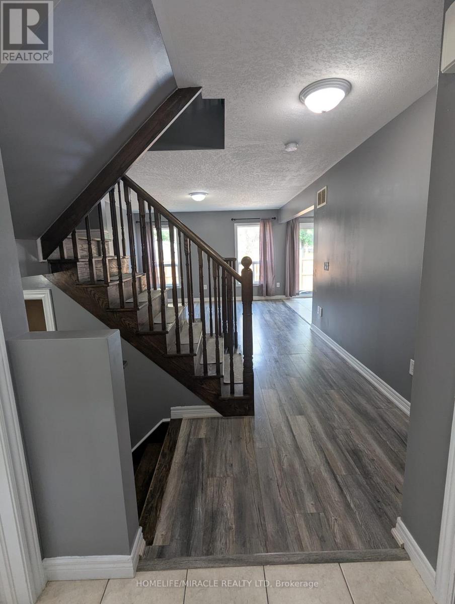 Photo 4 of 71 800 West Ridge Boulevard, Orillia ON