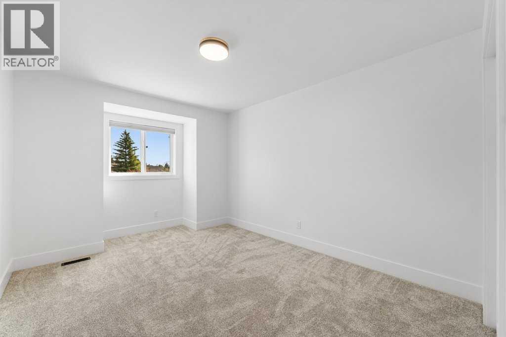 Single Family House for Sale in  Mckenzie Lake Point SE McKenzie Lake Calgary 
