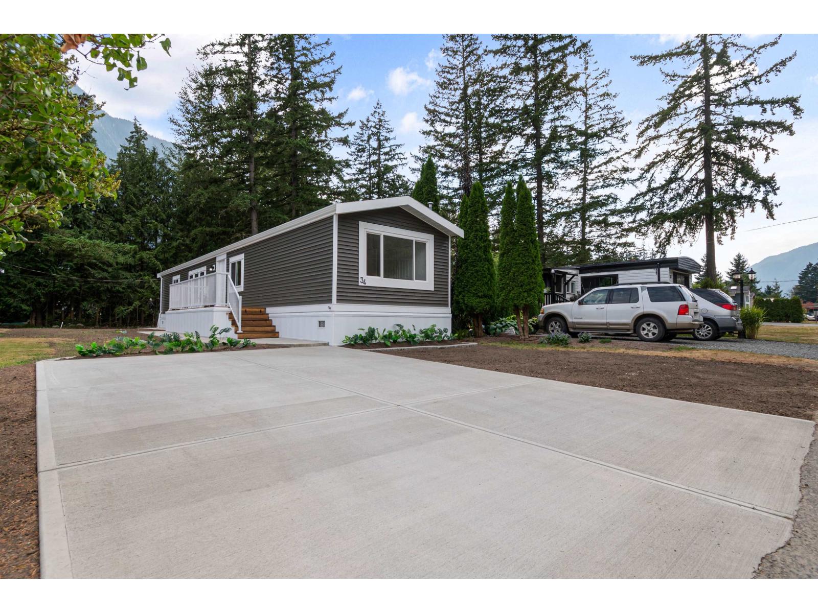 34 65367 KAWKAWA LAKE ROAD, Hope, Hope