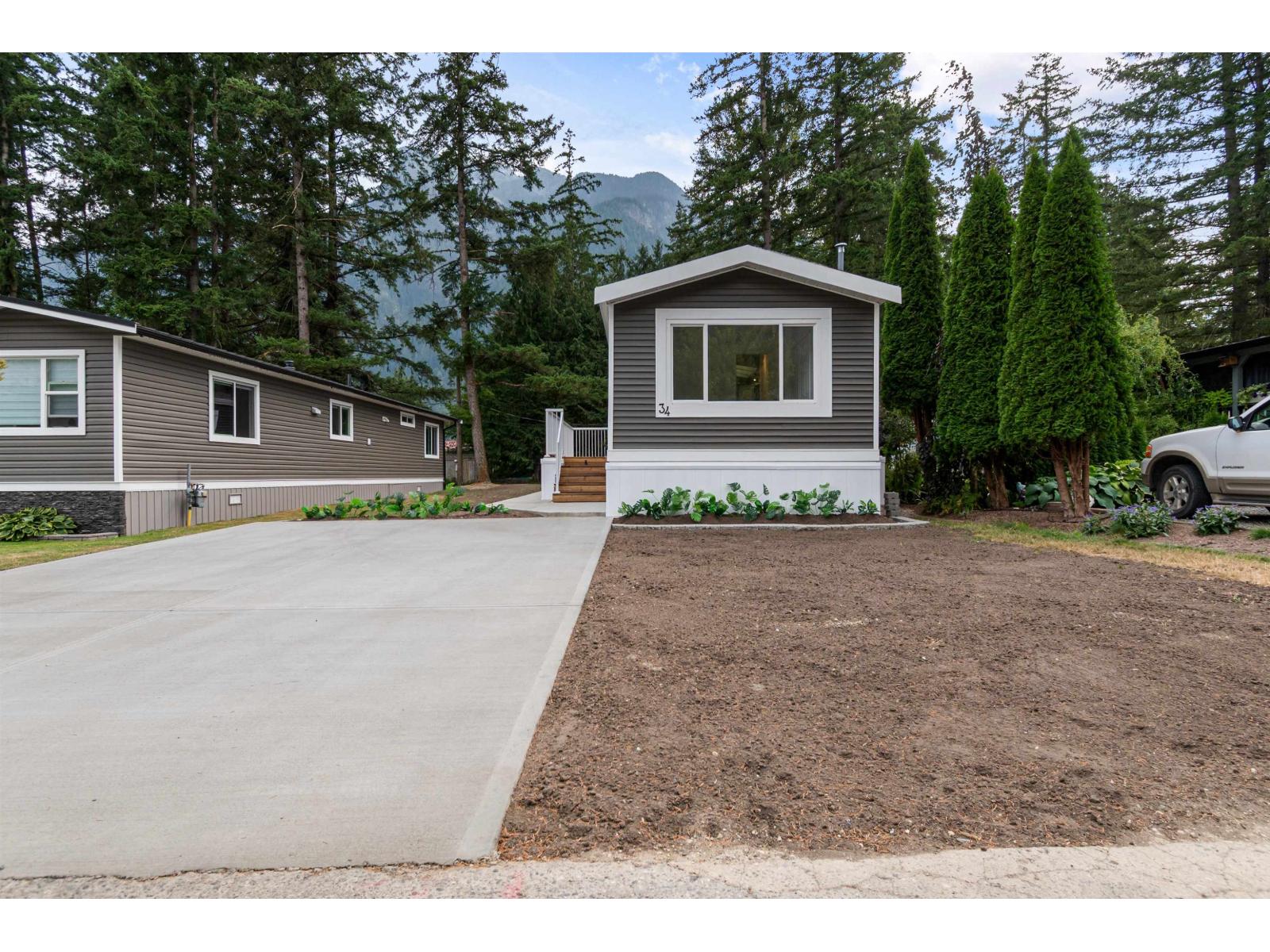 34 65367 KAWKAWA LAKE ROAD, Hope, Hope