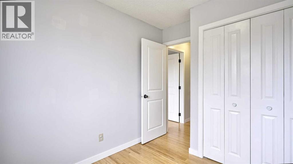 Single Family House for Sale in  Riverbrook Way SE Riverbend Calgary 