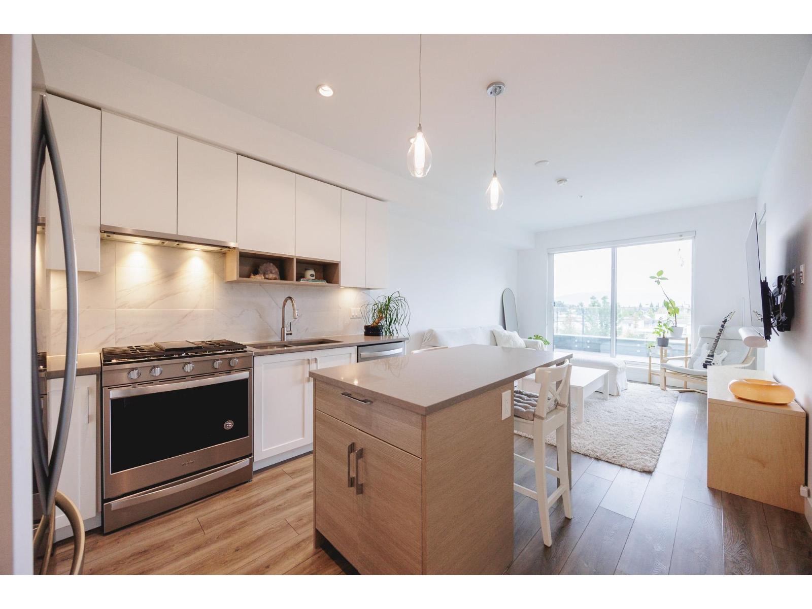 Photo 3 of A 224 20727 Willoughby Town Centre Drive, Langley BC