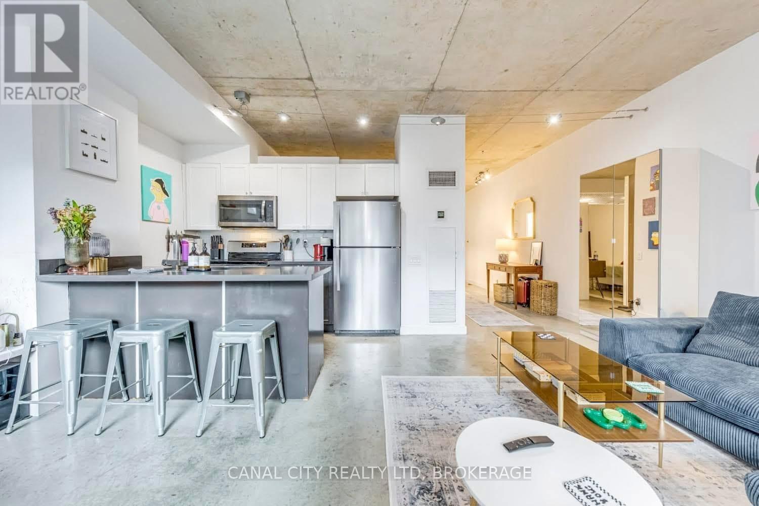 Photo 8 of 201 36 Charlotte Street, Toronto ON