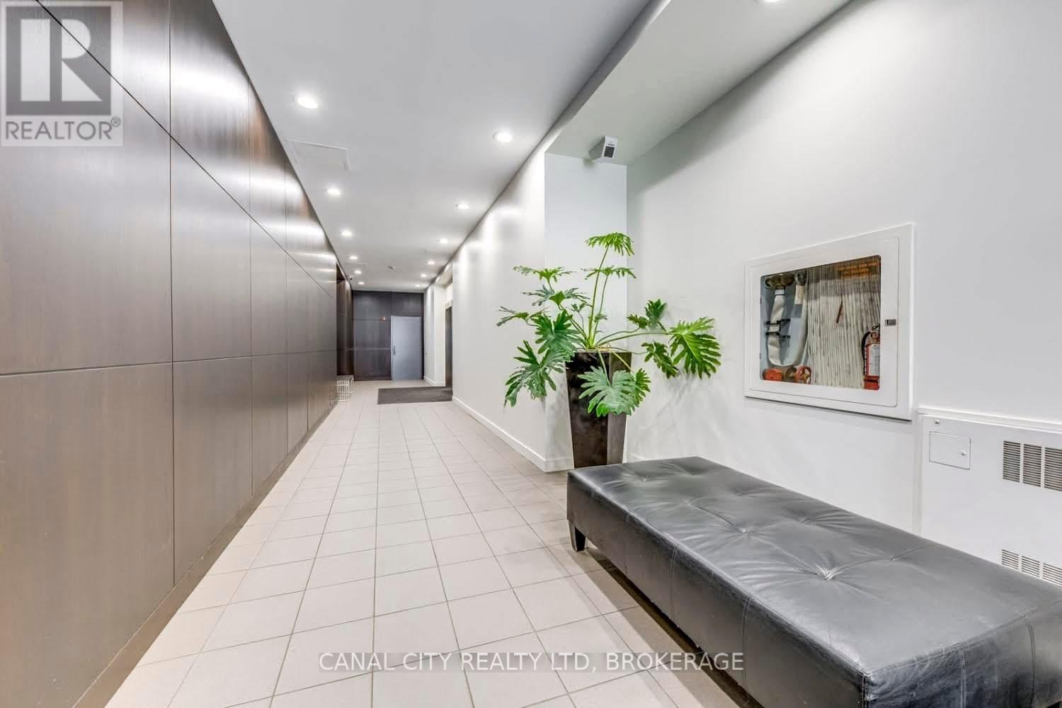 Photo 15 of 201 36 Charlotte Street, Toronto ON