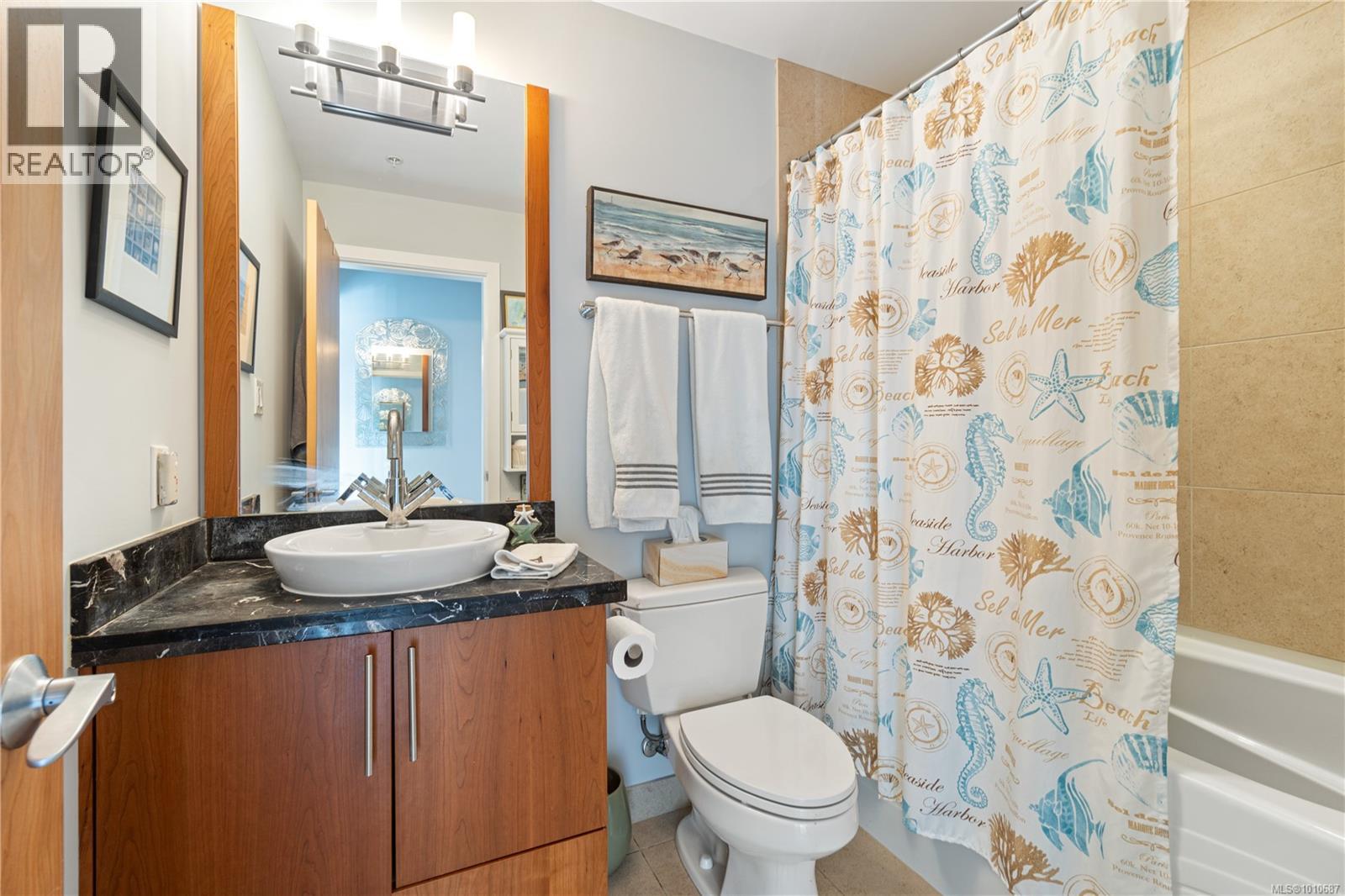 Photo 26 of 607 194 Beachside Dr, Parksville BC
