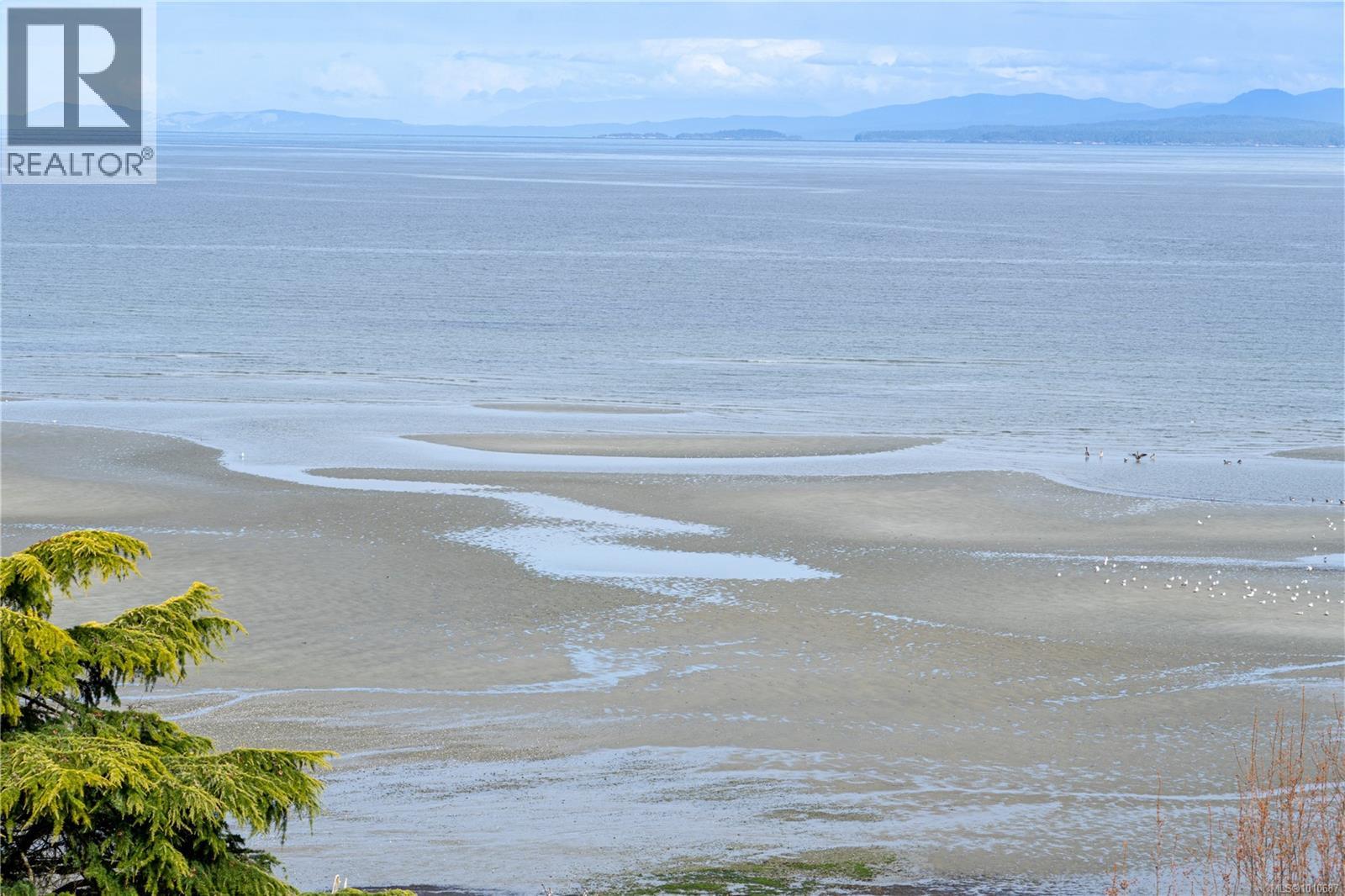 Photo 34 of 607 194 Beachside Dr, Parksville BC