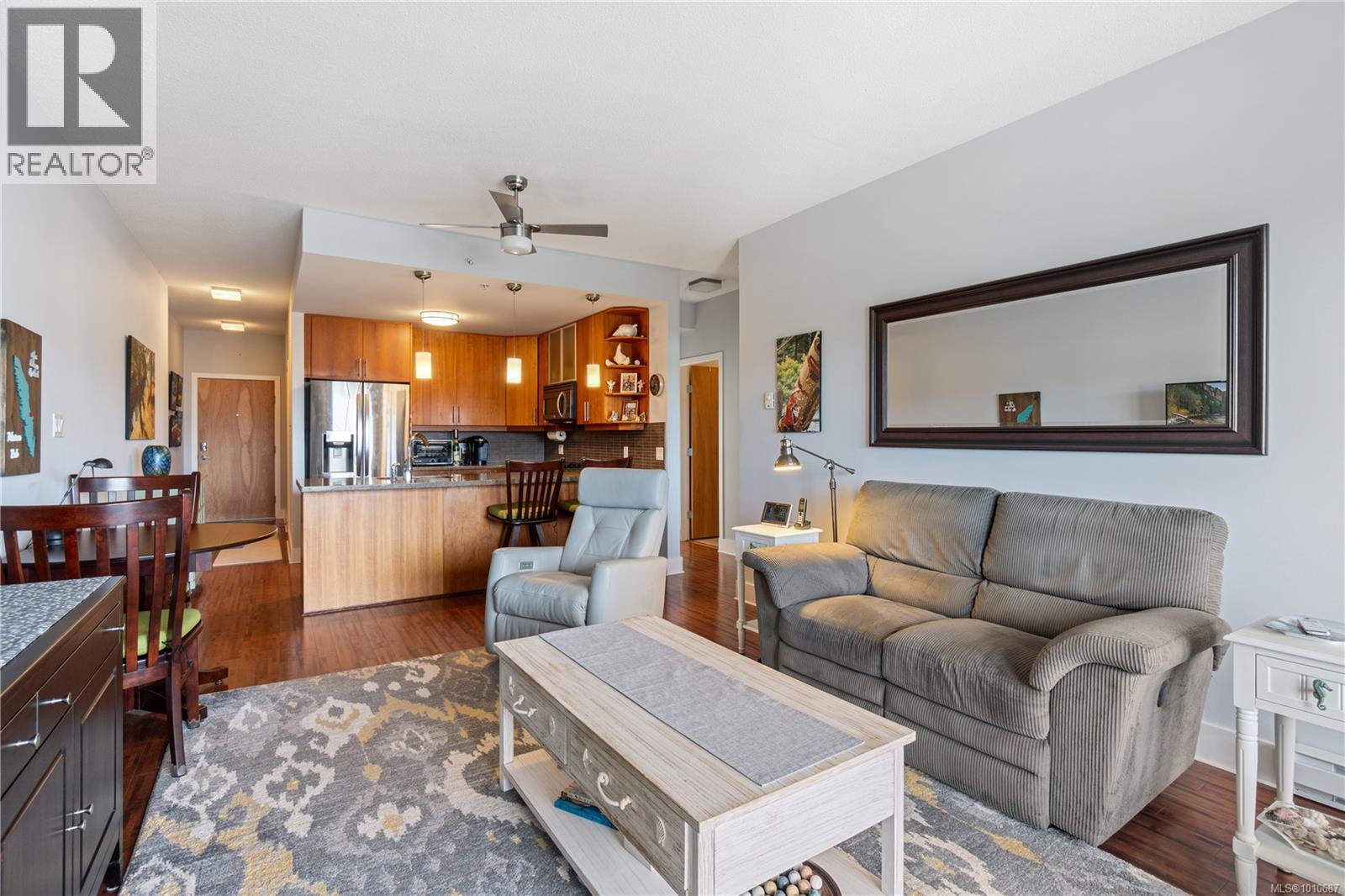 Photo 7 of 607 194 Beachside Dr, Parksville BC