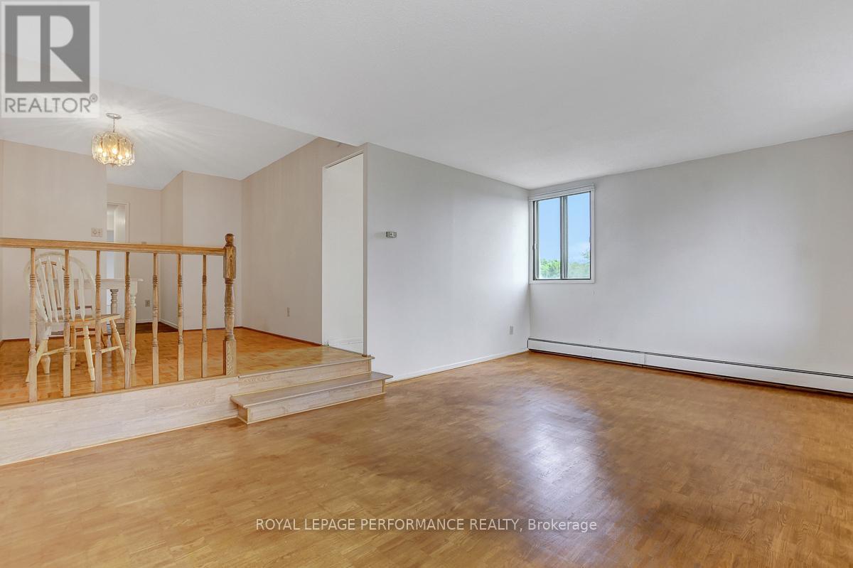 Photo 7 of 404 415 Greenview Avenue, Ottawa ON