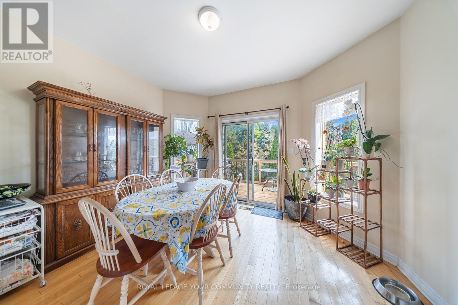Photo 14 of 6926 Early Settler Row, Mississauga ON