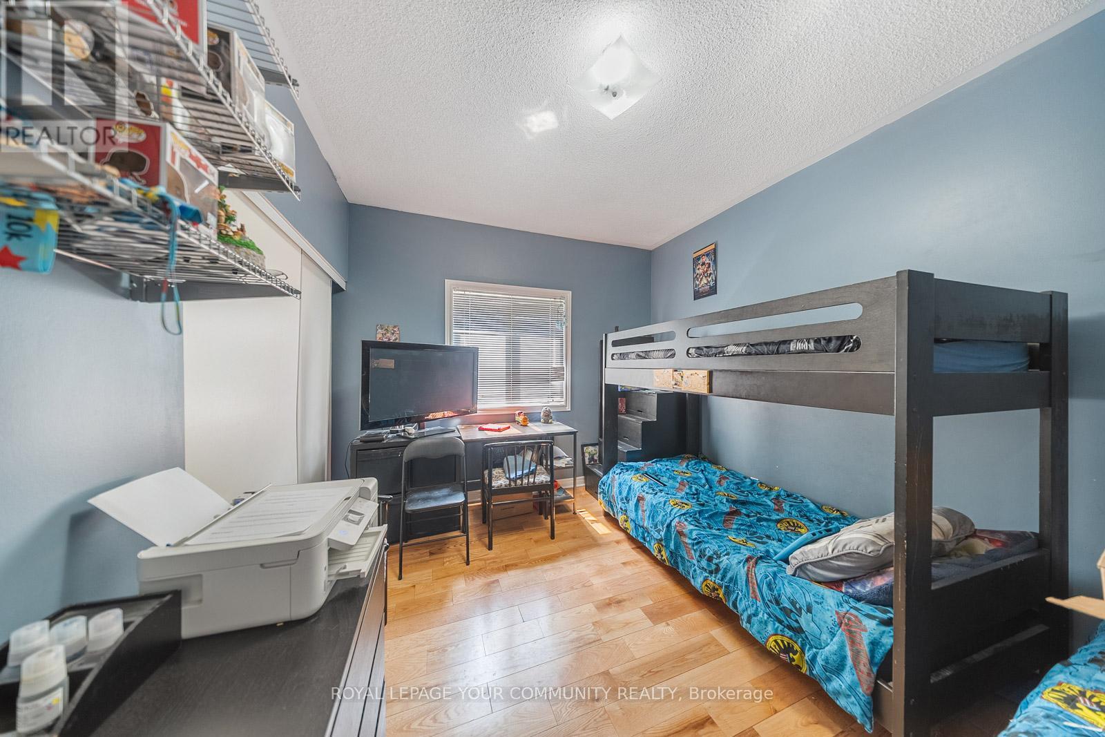 Photo 18 of 6926 Early Settler Row, Mississauga ON