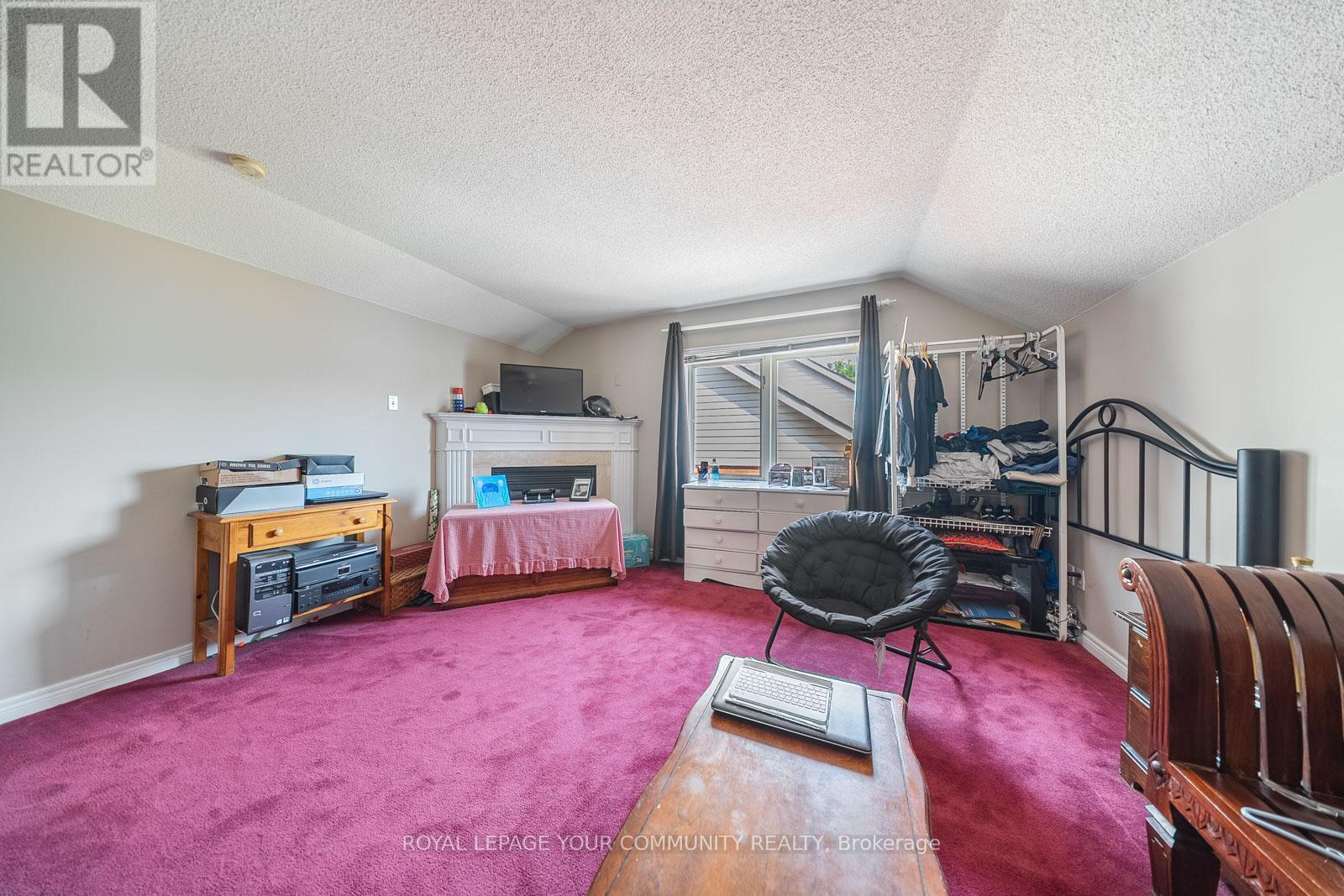 Photo 22 of 6926 Early Settler Row, Mississauga ON