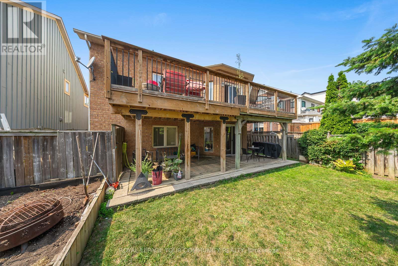 Photo 40 of 6926 Early Settler Row, Mississauga ON