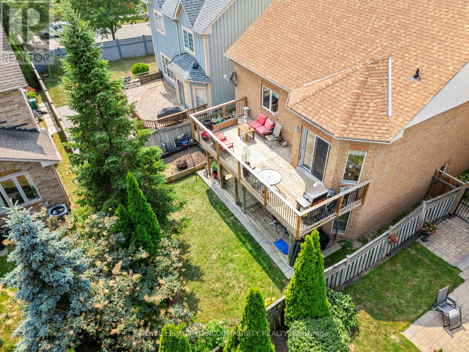 Photo 42 of 6926 Early Settler Row, Mississauga ON