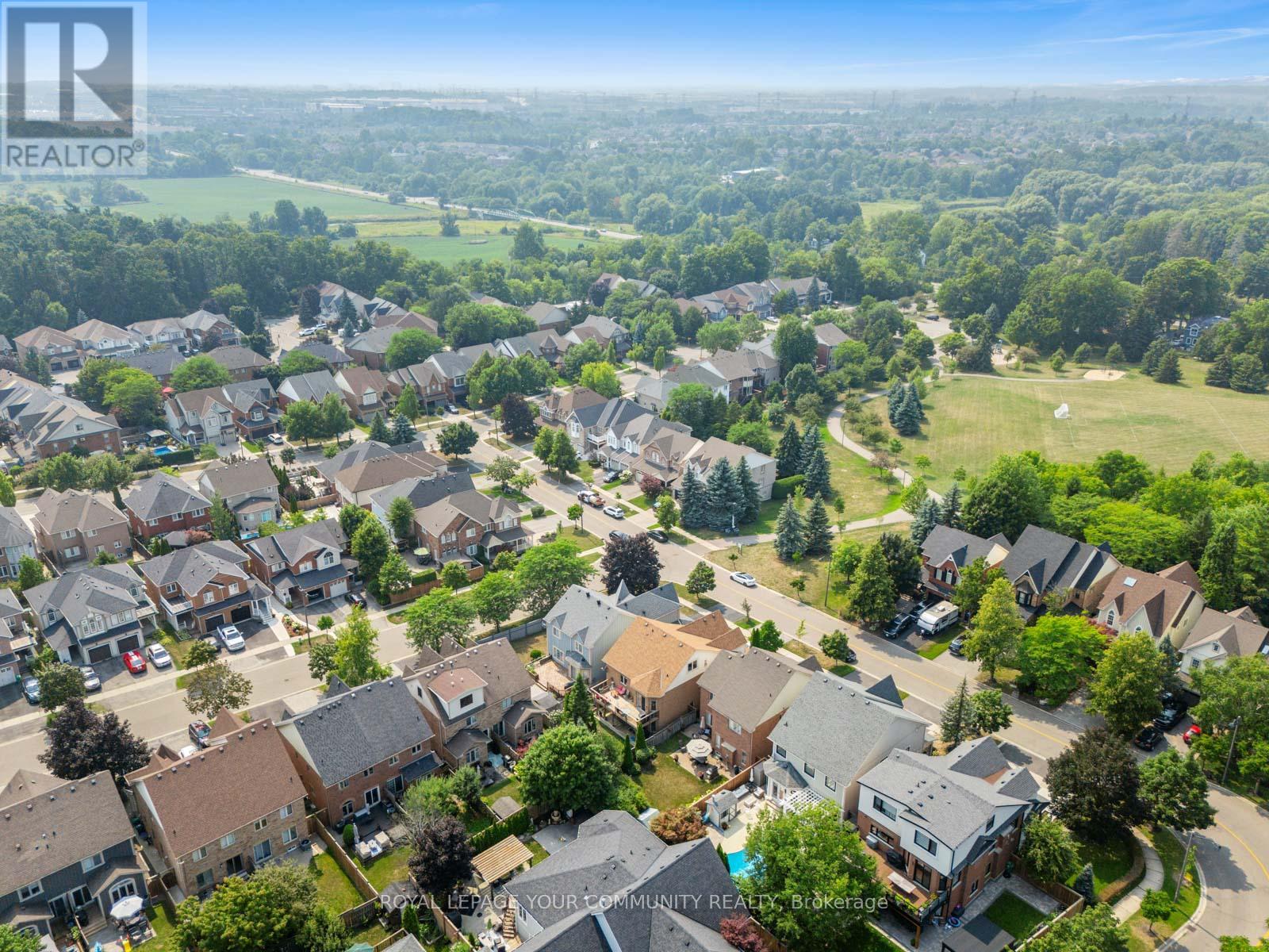 Photo 45 of 6926 Early Settler Row, Mississauga ON
