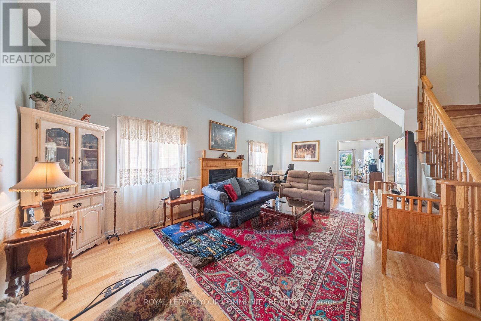 Photo 5 of 6926 Early Settler Row, Mississauga ON