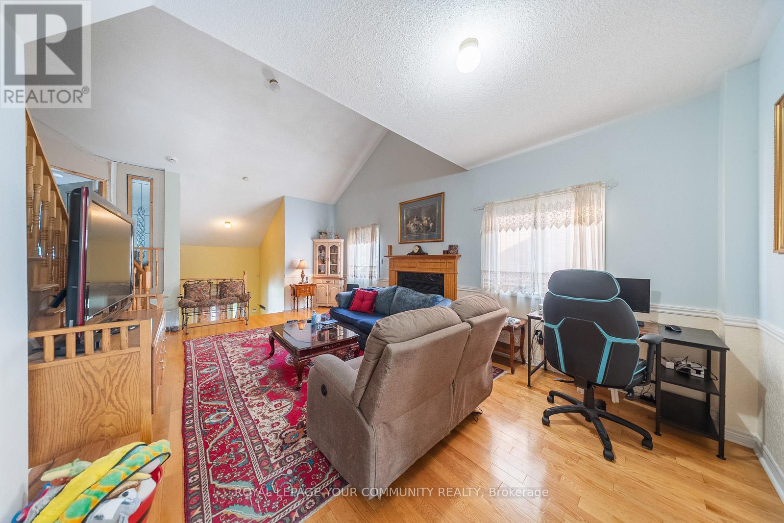 Photo 6 of 6926 Early Settler Row, Mississauga ON