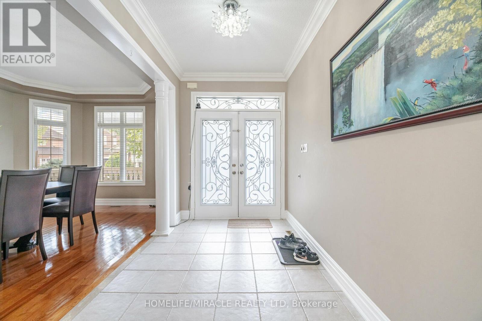 Photo 19 of 21 Summershade Street, Brampton ON