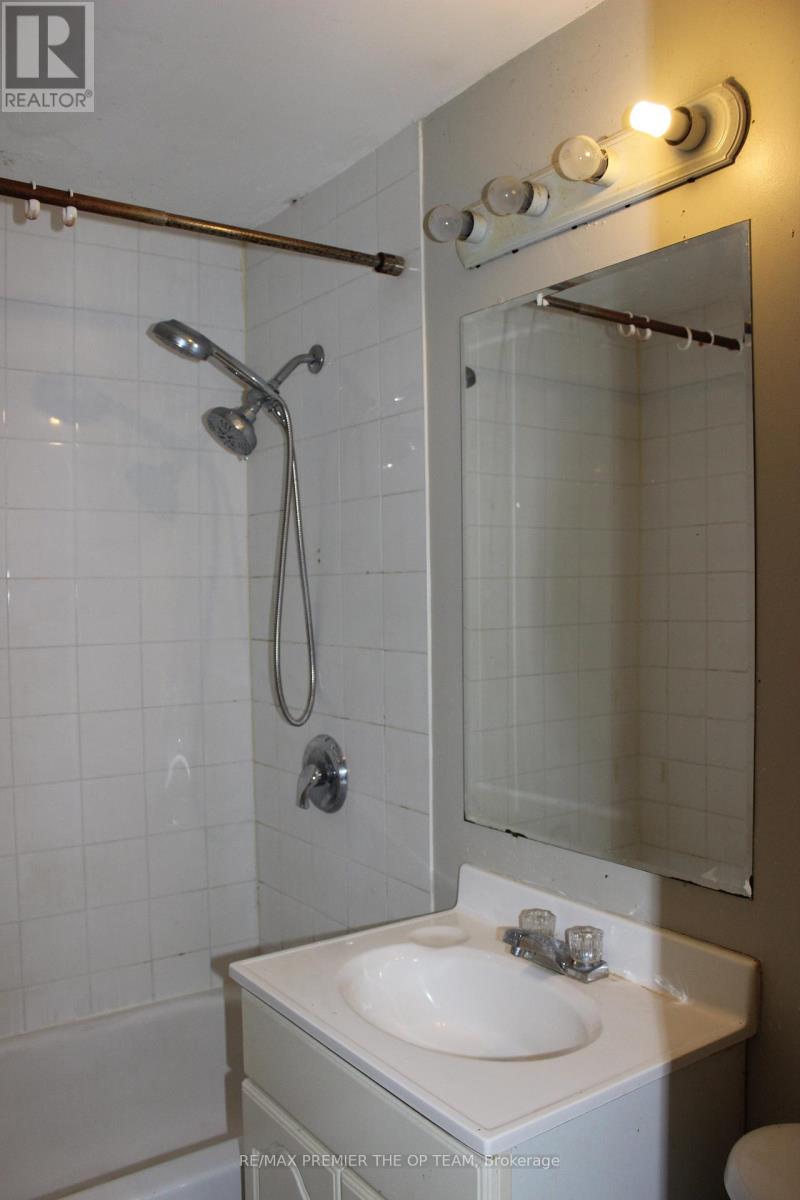 Photo 11 of 78 475 Bramalea Road, Brampton ON