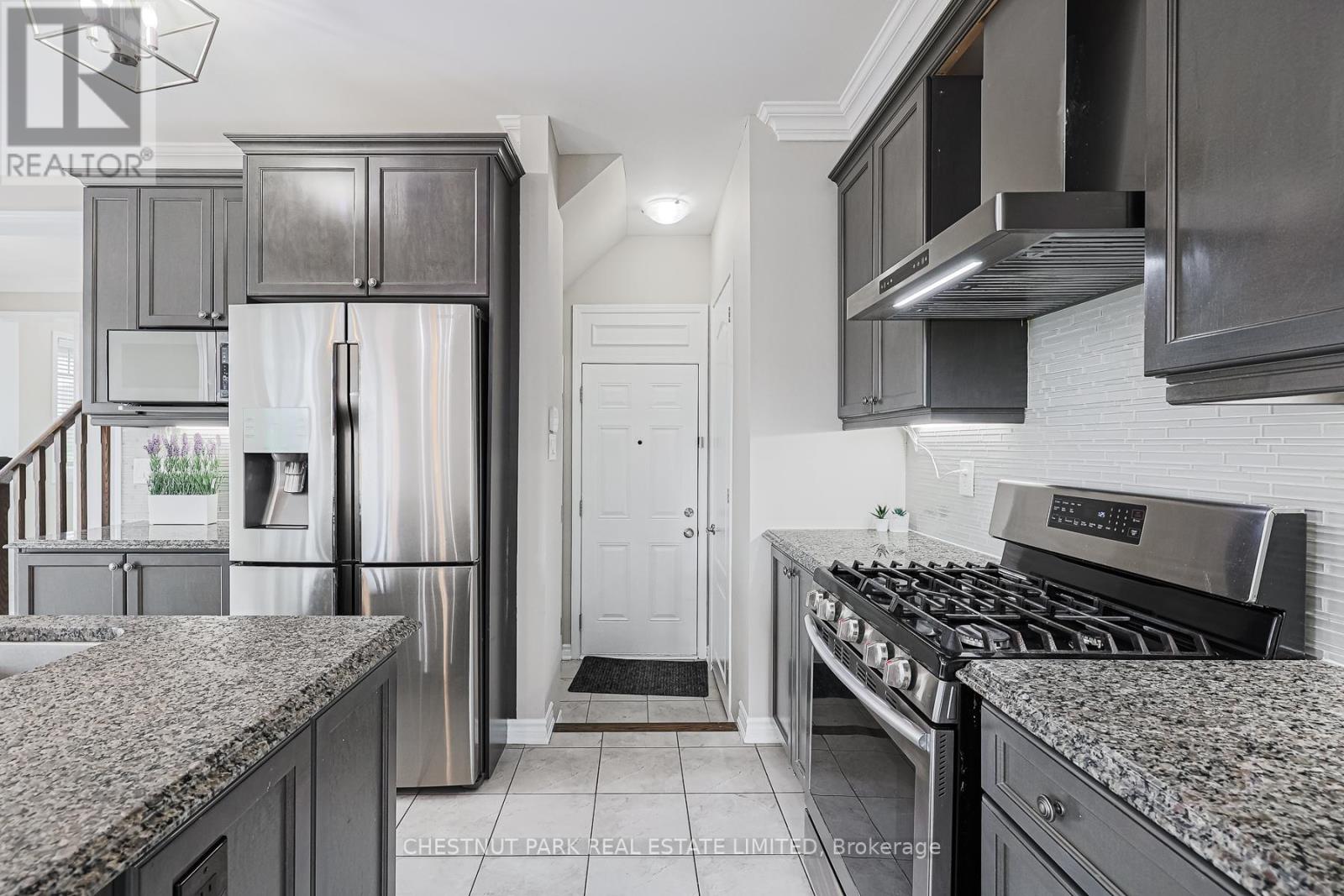 Photo 28 of 565 Edenbrook Hill Drive, Brampton ON